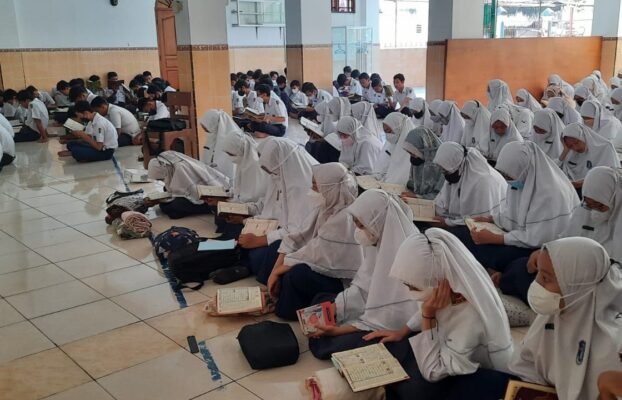 5 Manfaat Mengikuti Kegiatan Pesantren Kilat untuk Siswa