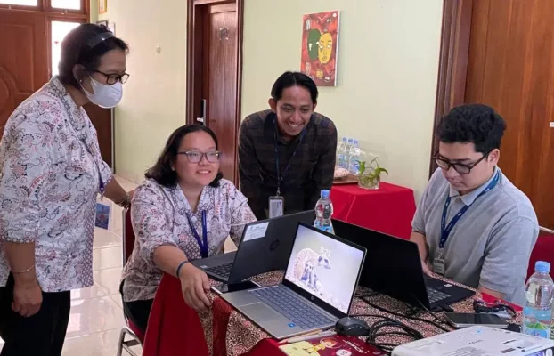 Training Fitur Payment Siswamedia untuk Guru di SMKS Baranangsiang Bogor