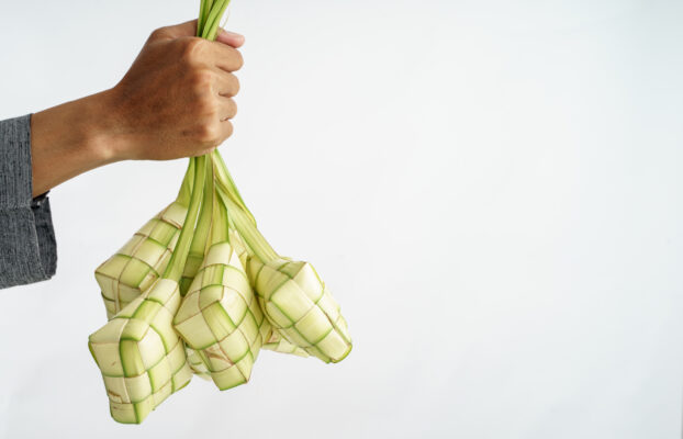 Sejarah dan Filosofi Ketupat dalam Tradisi Lebaran di Indonesia