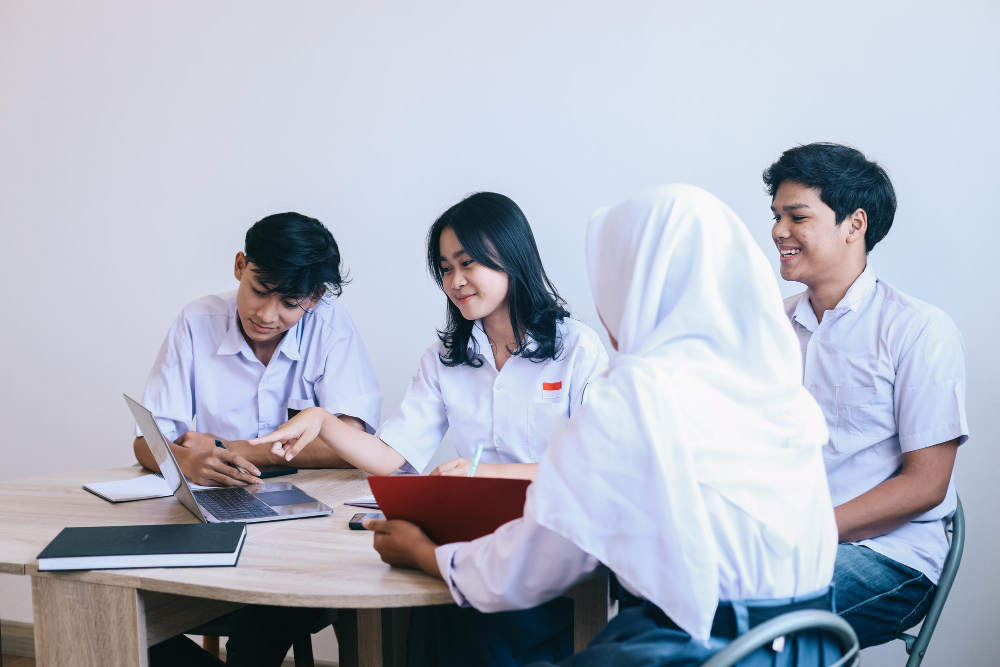 Implementasi Project Based Learning Permudah Kolaborasi Guru dan Siswa
